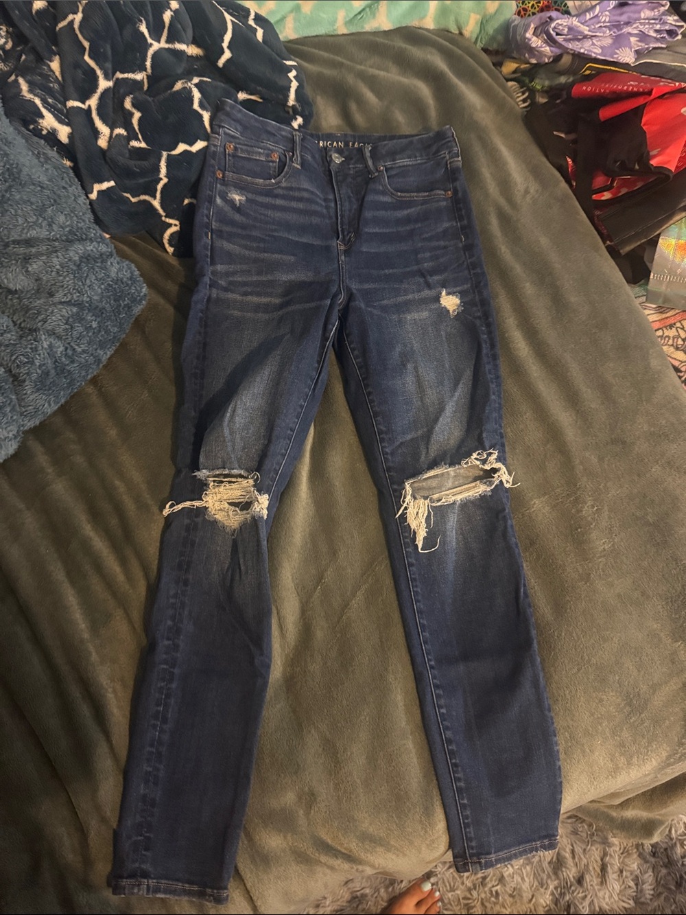 American Eagle Outfitters Dark Blue Distressed Skinny Jeans